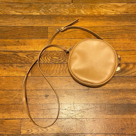 Circle Purse - Picture 1 of 4